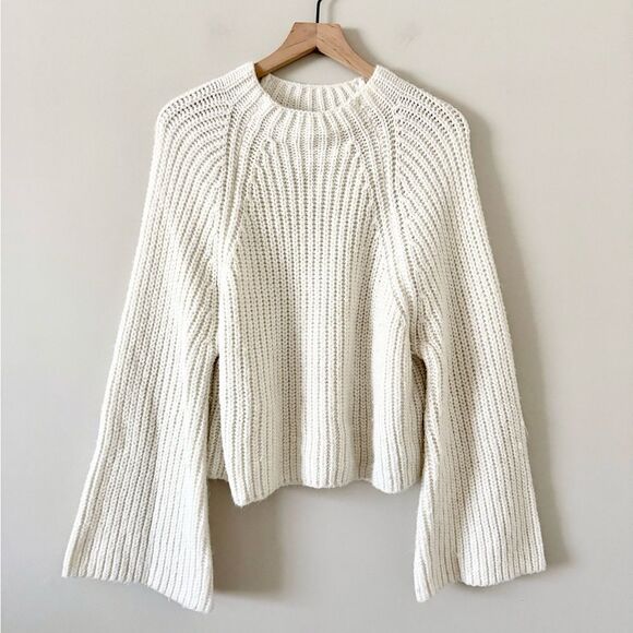 Amuse Society Flare Sleeve Knit Crew Neck Sweater in Cream - Size S - Picture 1 of 6